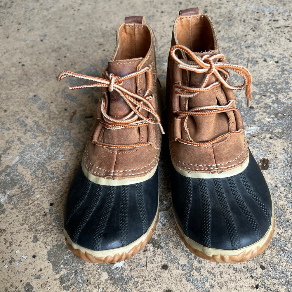 Sorel Out N About Rain Boots Brown Black Leather Duck Ankle Boots size 8 - Picture 2 of 5